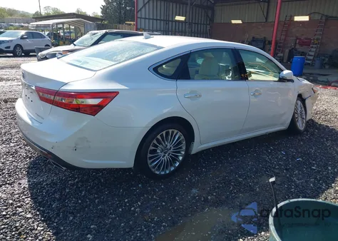 2017 Toyota Avalon Limited z USA, uszkodzony, nr VIN 4T1BK1EB3HU255826